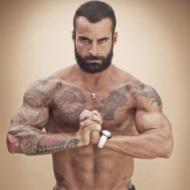 Jhonny spogliarellista cagliari 2