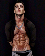 Stefano spogliarellista a Milano